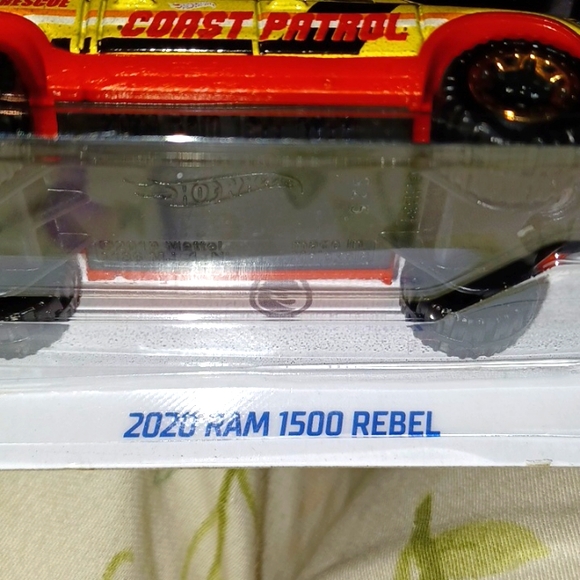 Treasure Hunt Hot Wheels, HW Rescue 7/10 - Picture 2 of 7